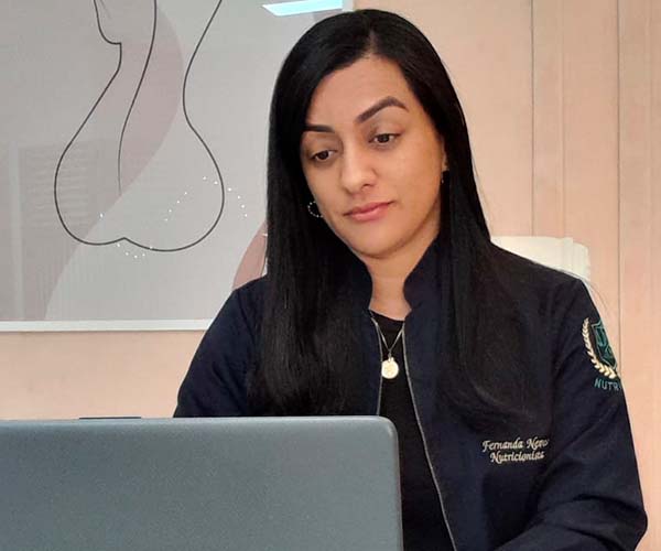 Programa Nutri Mulher - Atendimento em Palmeira dos Índios, Nutricionista Fernanda Neves